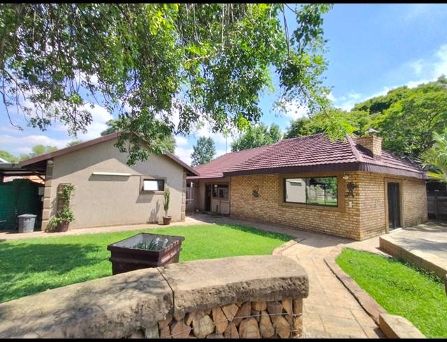 3 BEDROOM HOUSE FOR SALE IN PROTEA PARK